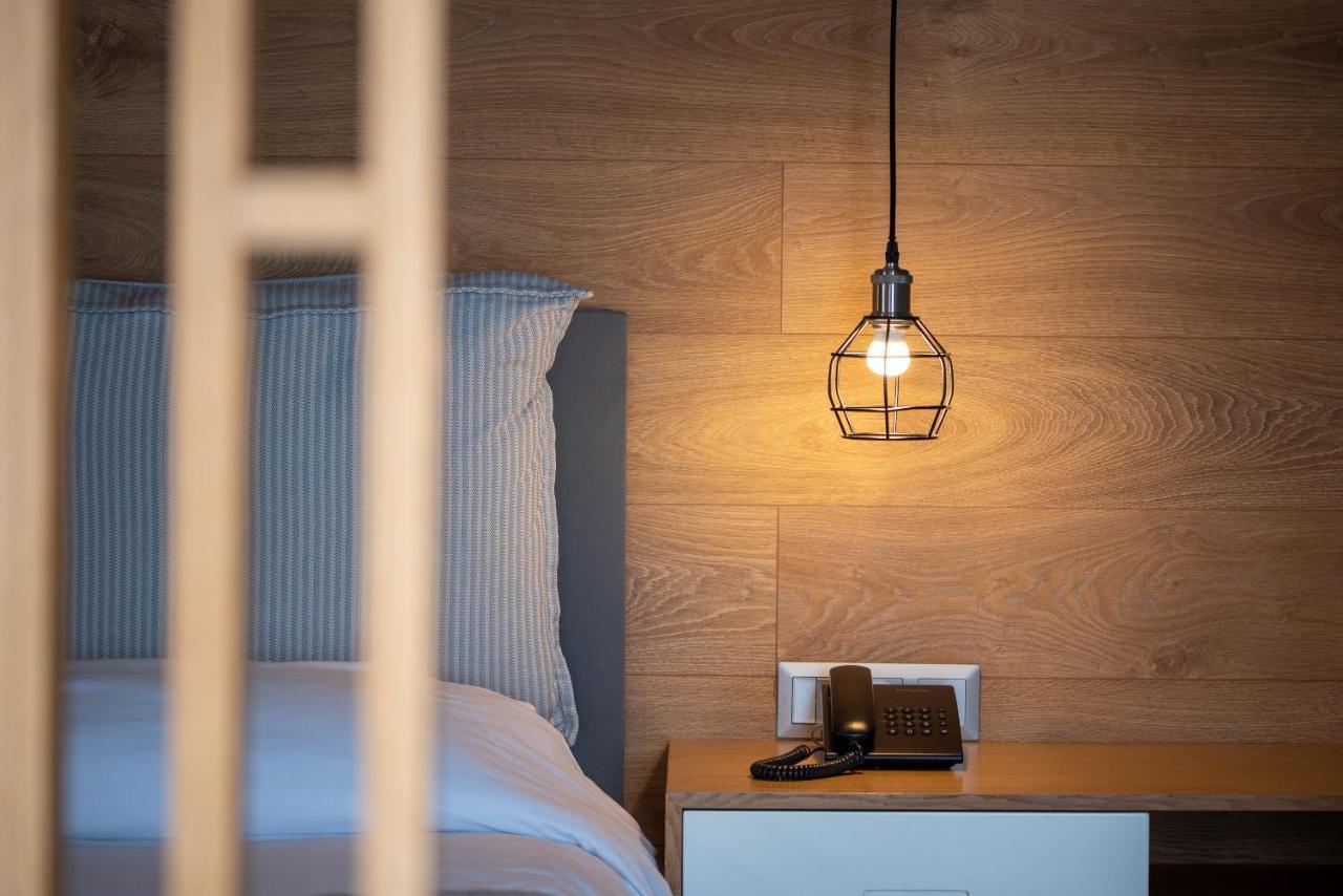 Heliotrope Hotels Мітіліні Екстер'єр фото